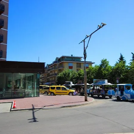 Menada Forum Apartment