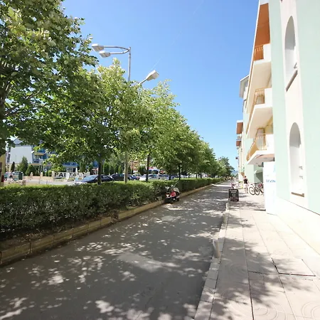 Menada Forum Apartment